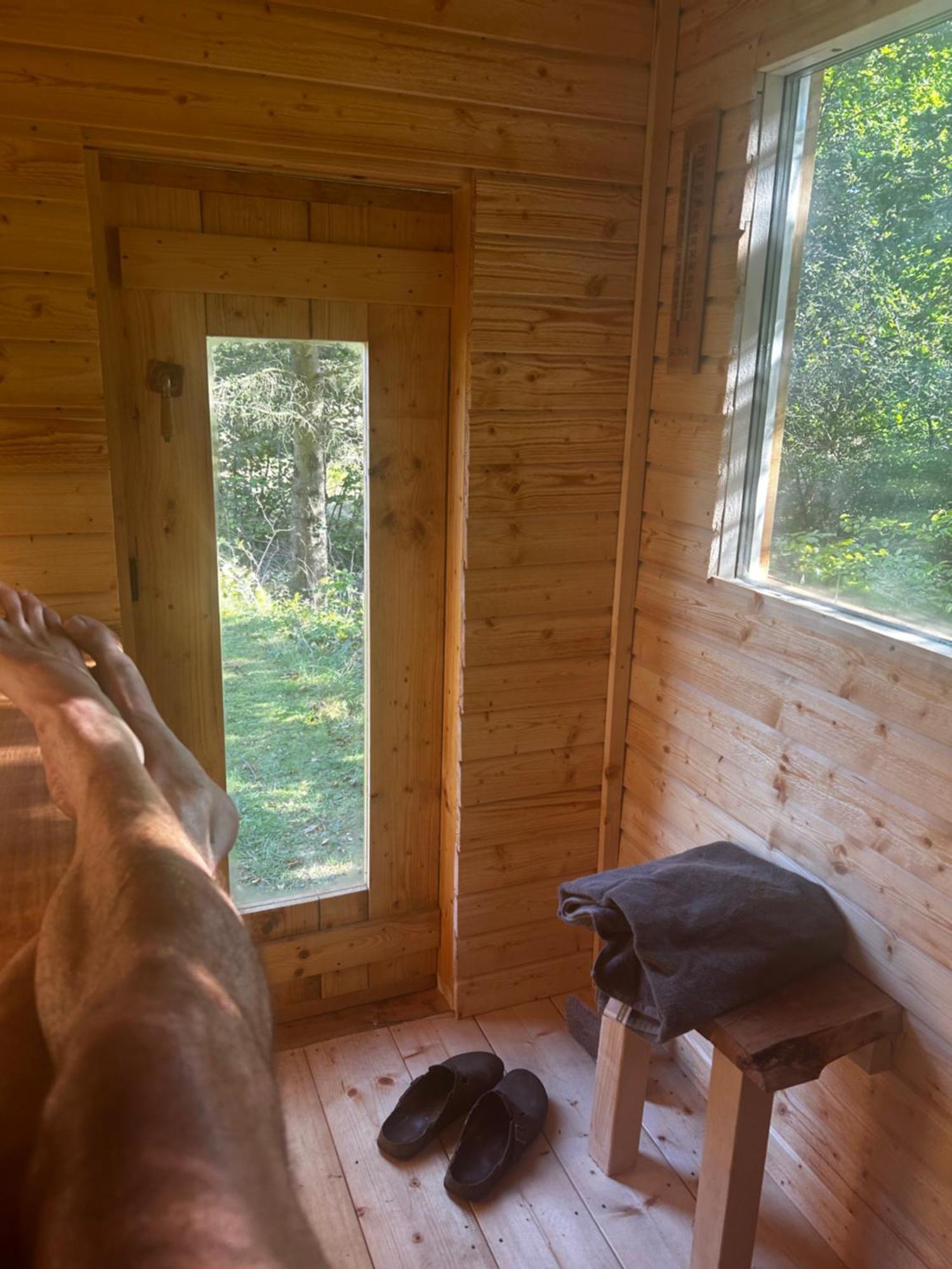 Farm Stay Happy Dogs Ranch Veberod Bagian luar foto