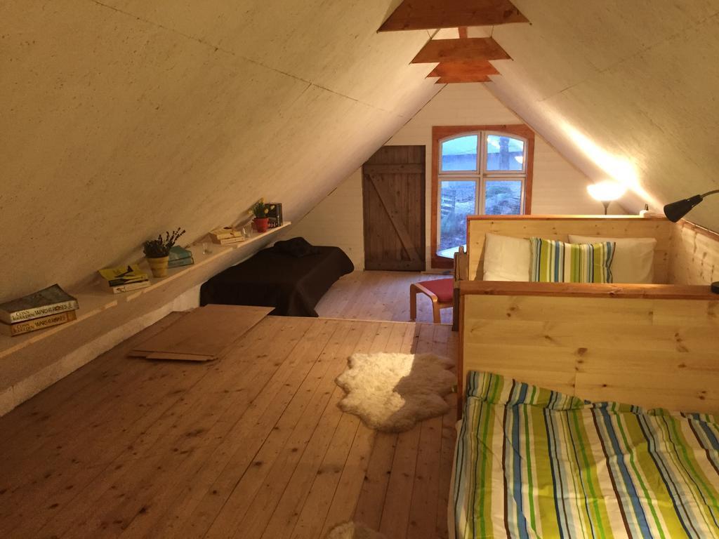 Farm Stay Happy Dogs Ranch Veberod Ruang foto