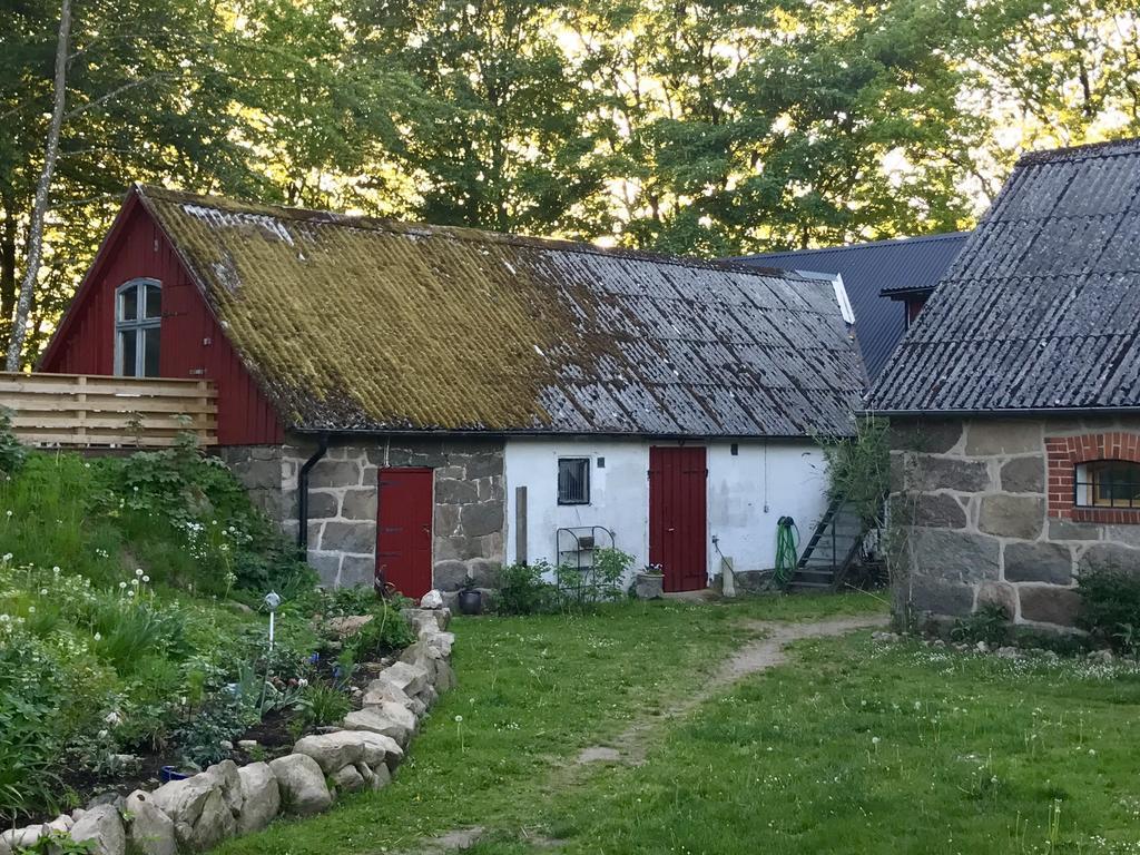 Farm Stay Happy Dogs Ranch Veberod Bagian luar foto